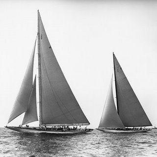 1LE622-Sailboats-in-the-America-s-Cup-1934-(detail)-MARIN-MARIN-Edwin-Levick