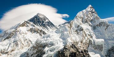 2AP1006-Mount-Everest-(detail)-PAYSAGE--Anonymous-
