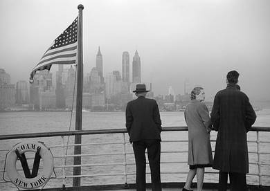 3AP4321-Lower-Manhattan-seen-from-the-S.S.-Coamo-leaving-New-York-VINTAGE--Anonymous