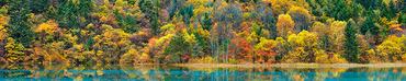 5FK3136-Lake-and-forest-in-autumn-China-PAYSAGE--Frank-Krahmer