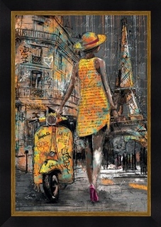 La-femme-et-le-Vespa-a-Paris