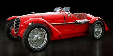 2AP3225-Vintage-Italian-race-car-AUTOMOBILE--Gasoline-Images-