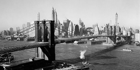 2AP652-Brooklyn-Bridge-with-Manhattan-skyline-1930s-(detail)-URBAIN-VINTAGE-Anonymous-