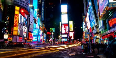 2LH726-Times-Square-by-night-URBAIN--Ludo-H-