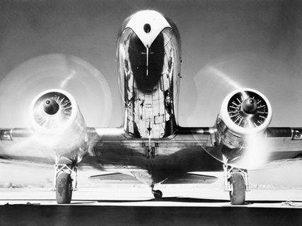 3AP201-Front-View-of-Passenger-Airplane-AVION-VINTAGE-Anonymous-