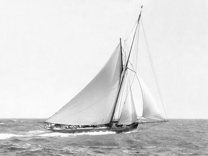 3AP3203-Cutter-sailing-on-the-ocean-1910-MARIN-VINTAGE-Anonymous-