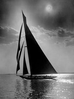 3LE1660-The-Vanitie-during-the-America-s-Cup-ca.-1900-1910-MARIN-MARIN-Edwin-Levick