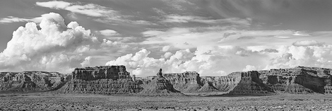 Image 4FK5201 Frank Krahmer  Valley Of The Gods, Utah, USA (BW)