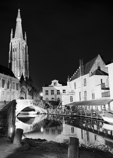 ig9984-Dave-Butcher-Bruges-Canal-Reflections