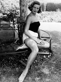 bga488512-Hollywood-Photo-Archive-Lauren-Bacall