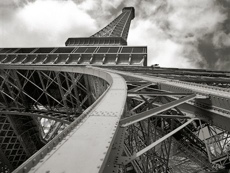 ig7026-Paris-Eiffel-IV-Ralf-Uicker