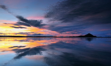 m1014d-Lake-Myvatn-Reflections-PAYSAGE--Andy-Mumford