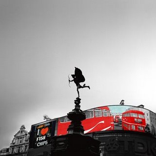 ig5405-Love-Picadilly-URBAIN---Anne-Valverde