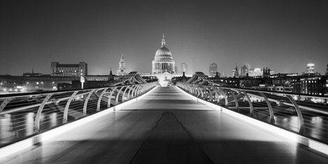 ig6026-St-Paul-s-Cathedral-from-London-Millenni-PAYSAGE-URBAIN--Dave-Butcher