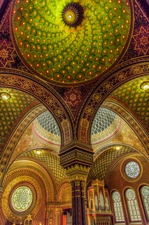Image ig9399 Colourful Synagoge II Ronin